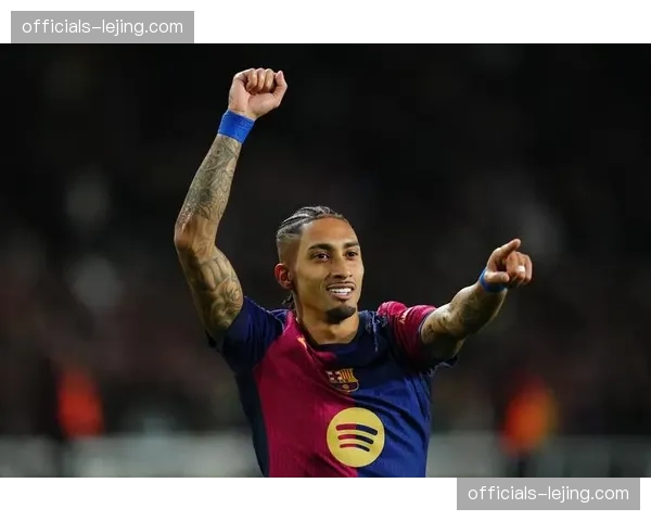 巴西边锋拉菲尼亚大腿肌肉受伤 预计五周康复期影响合练